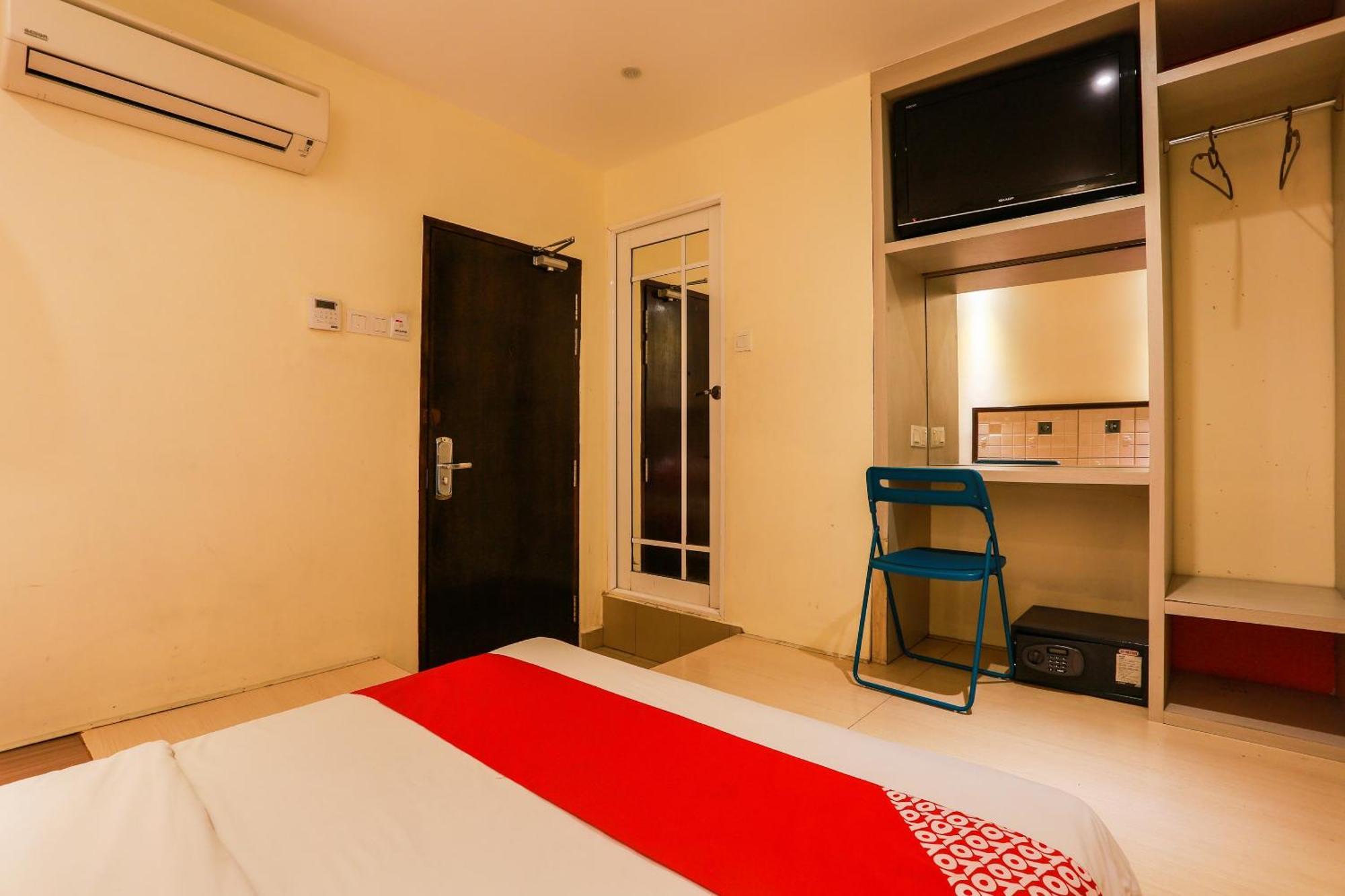 Oyo 90894 Hotel Smc I-City Шах-Алам Экстерьер фото