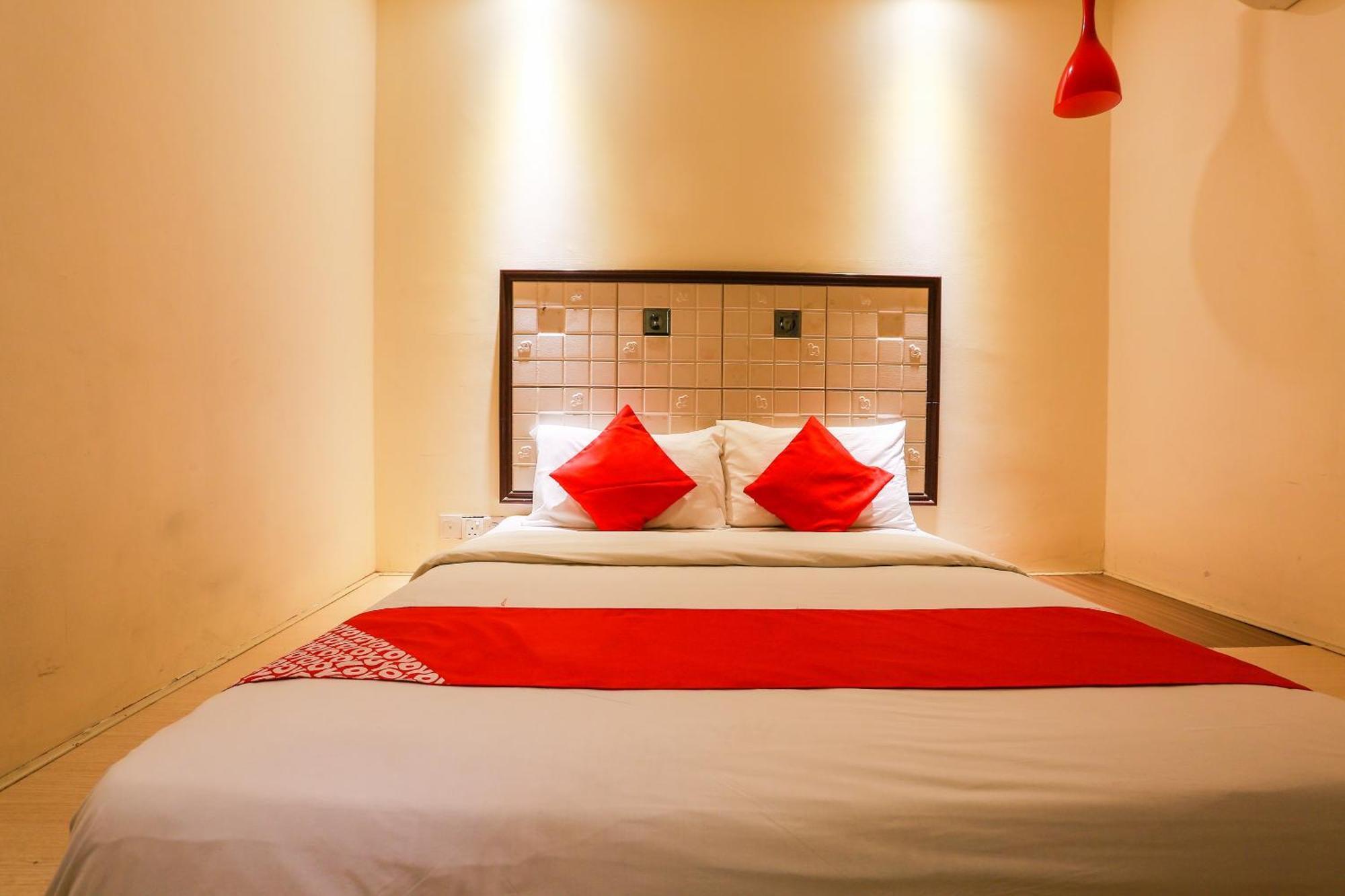 Oyo 90894 Hotel Smc I-City Шах-Алам Экстерьер фото