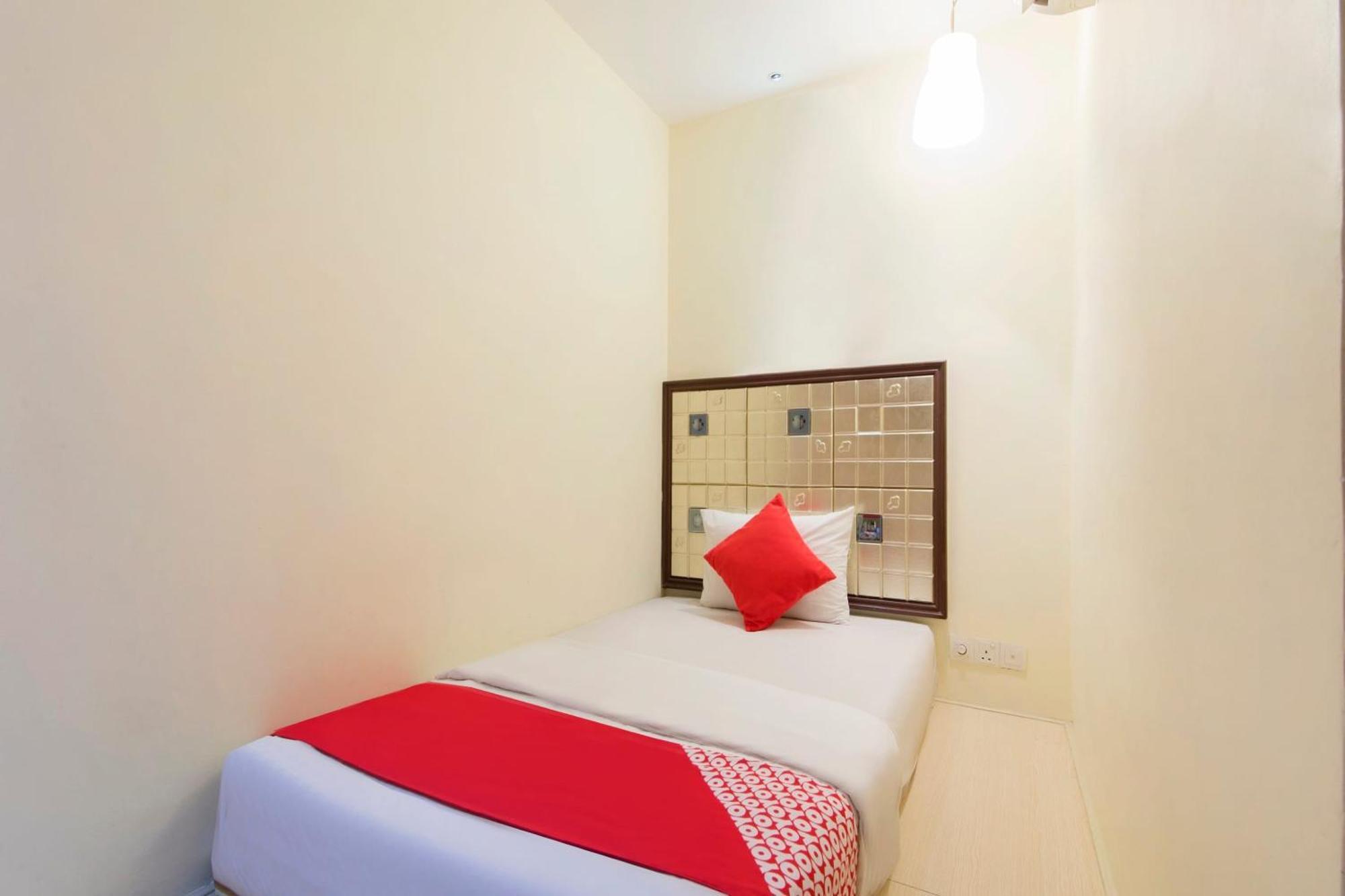 Oyo 90894 Hotel Smc I-City Шах-Алам Экстерьер фото