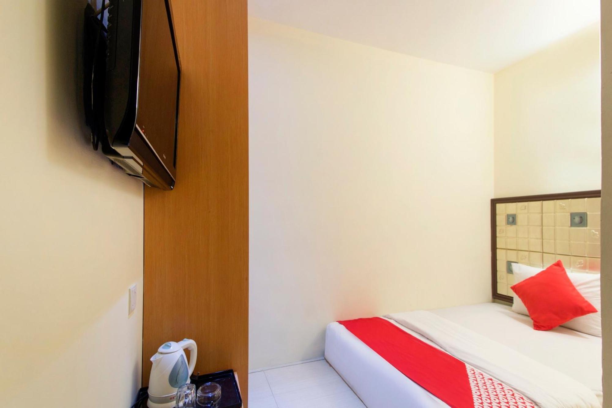Oyo 90894 Hotel Smc I-City Шах-Алам Экстерьер фото