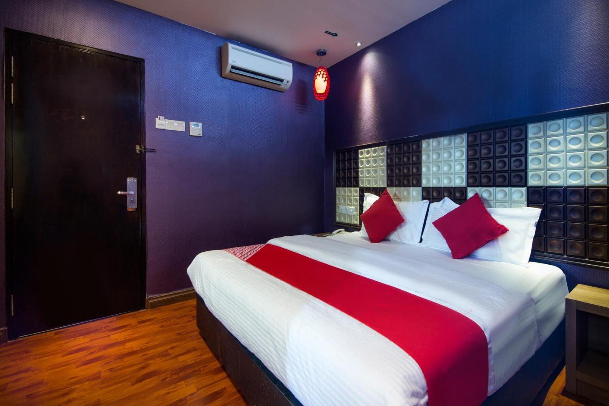 Oyo 90894 Hotel Smc I-City Шах-Алам Экстерьер фото